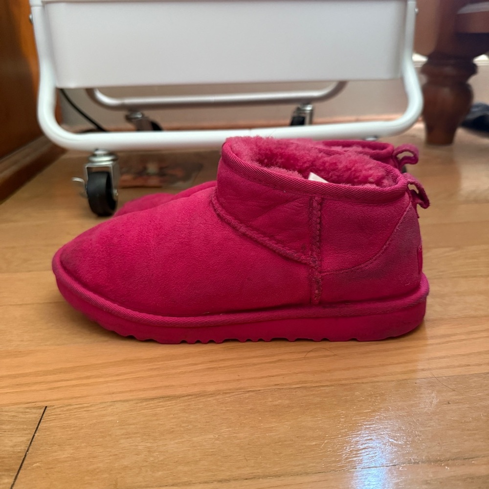 UGG Fuchsia Kids Slippers